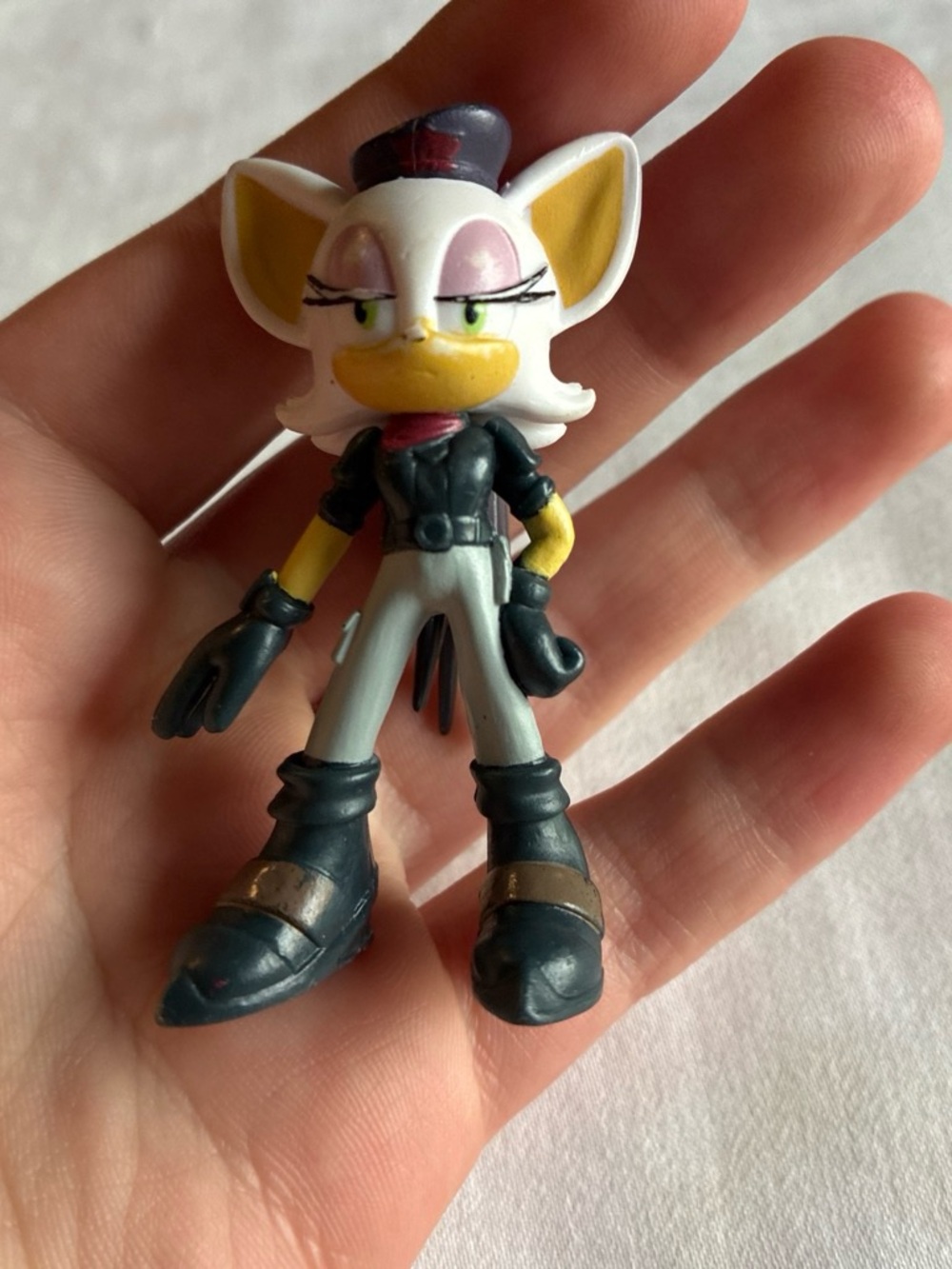 White & Yellow Adventure Bat Figure Kids Toy From Sonic